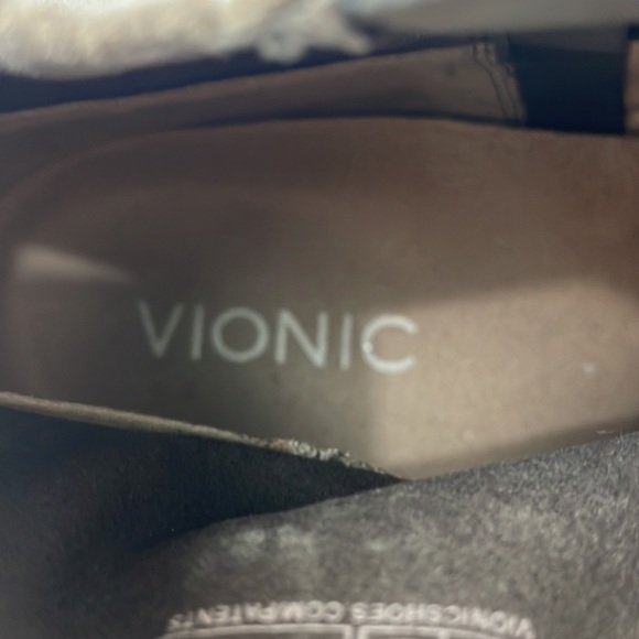 Vionic Vera Gray Suede Ankle Boots 10 - Picture 12 of 13